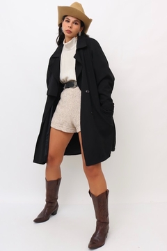 casaco estilo trenc coat preto aveludado - comprar online