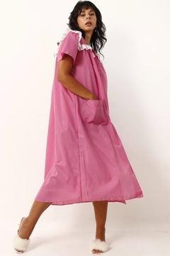 camisola rosa amola babados vintage na internet