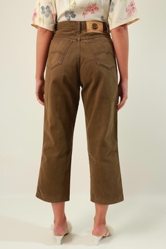 calça marrom pantacourt jeans verde - Capichó Brechó