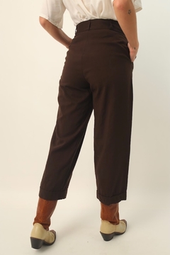 calça pantacourt marrom alfaiataria - loja online