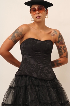 Corselet preto amarração vintage flores na internet