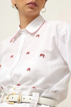 camisa bordados cogumelos vintage na internet