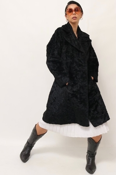 casaco pelucia preto forrado vintage na internet