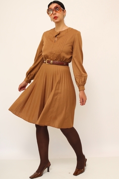 Vestido marrom pregas vintage - loja online