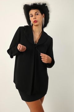 casaco detalhe pelucia mangas e gola preto na internet