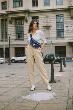 Calça Rami bege cintura mega alta ampla - comprar online