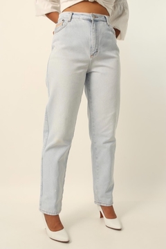 calça jeans cintura mega alta LEE na internet