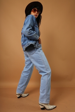 Jaqueta jeans azul bordada costas PP