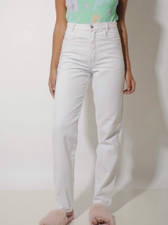 Calça jeans branca cintura alta vintage na internet