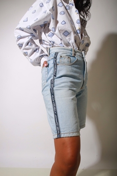 Bermuda jeans cintura mega alta det lateral