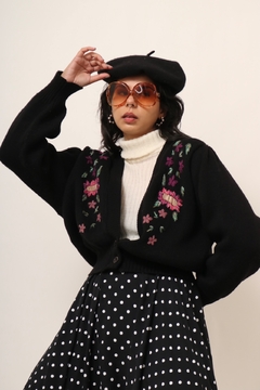 Blusa cropped tricot bordado vintage na internet