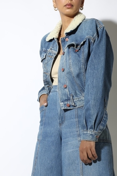 Jaqueta jeans grosso  cropped pelego gola - comprar online