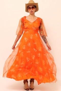 Vestido laranja fuido floral manga vintage