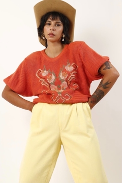 pulôver tricot laranja bordado flores - Capichó Brechó
