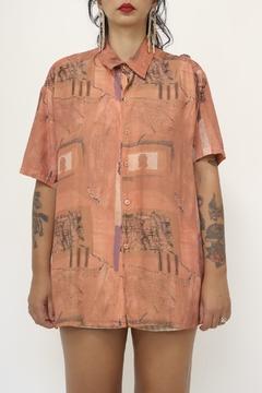 Camisa laranja vintage arvores