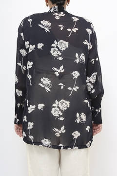 Camisa preta flores vintage - comprar online