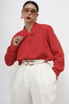 Camisa vermelha bordada vintage - Capichó Brechó
