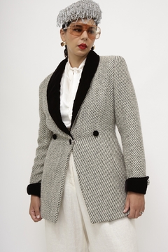 Blazer cinza LÃ chic gola veludo - loja online