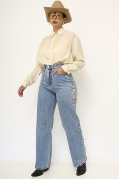 Calça jeans bordado cintura alta - Capichó Brechó