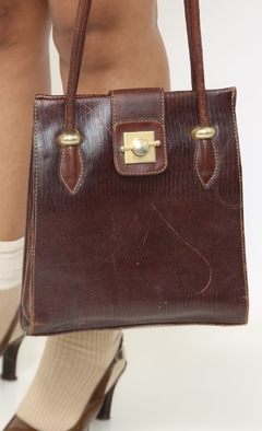 Bolsa marrom couro vintage fecho dourado