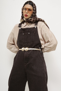 Macacao jardineira marrom vintage jeans - comprar online