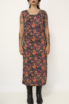 Vestido viscose flores roxa fundo preto midi - loja online