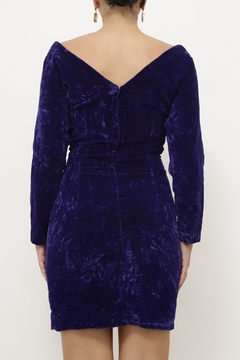 Vestido de veludo vintage azul ombreira - comprar online