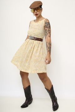 Vestido amarelo outono flores vintage