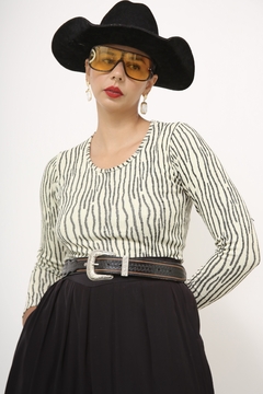 Blusa justa estilo zebra vintage manga longa - comprar online