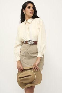 Camisa pregas na frente creme - loja online