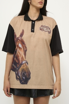 Camiseta cavalo calvagada - Capichó Brechó