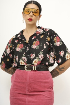 Camisa preta flores rosa - loja online