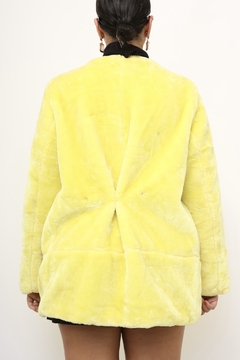 Casaco pelucia amarelo PIU PIU forrado na internet
