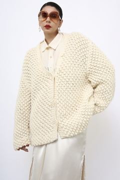 Imagem do Pulover cardigan vintage creme grosso