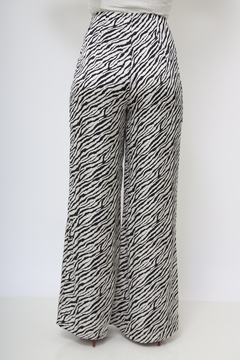 Calça cintura alta flare zebra - loja online