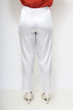 Calça cetim branca cintura alta na internet