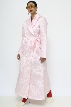 Robe matelasse rosa bordadao longo na internet