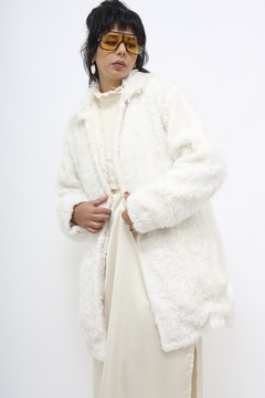 Casacão branco pelucia vintage - loja online