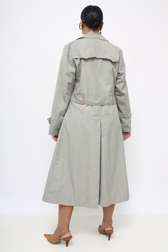 Trench coat cinza forrado vintage - Capichó Brechó