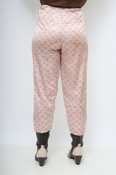 Conjunto de pijama rosa estampado calça + blusa - Capichó Brechó