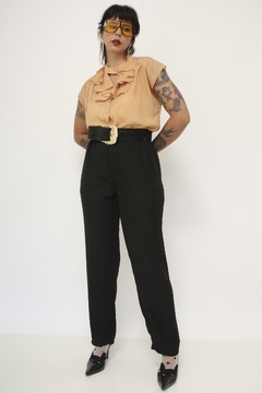 Calça preta cintura alta det fivela frente - comprar online