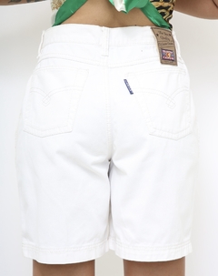 Bermuda branca jeans cintura alta - loja online