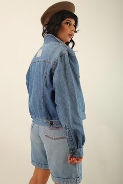 Jaqueta jeans azul classica 90’s - comprar online