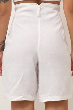 Imagem do shorts linho cintura alta branco