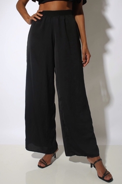 Calça pantalona cintura alta  super levinha preta - comprar online