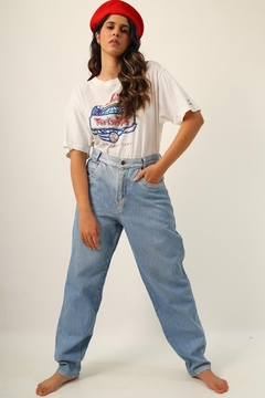 camiseta vintage estampa frente 90’s na internet