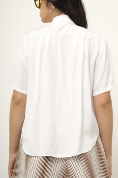 Camisa branca cropeed vintage - comprar online