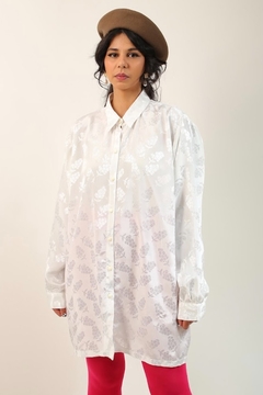 Camisa acetinada ampla uvas manga bufante - loja online