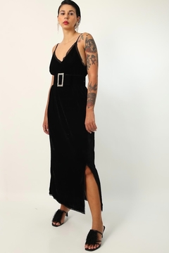 Vestido veludo preto forrado fenda - comprar online
