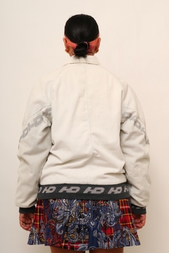 Jaqueta branca veludo cotele punho escrita - comprar online